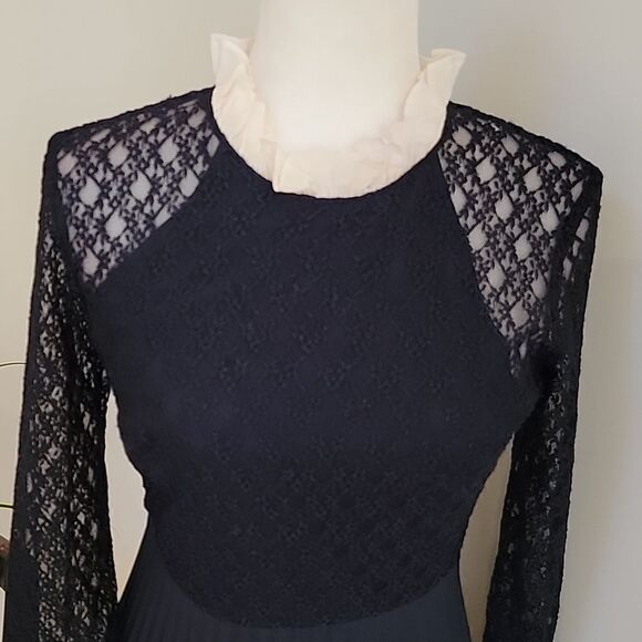 Sandro black lace fit and flare dress - Picture 3 of 14